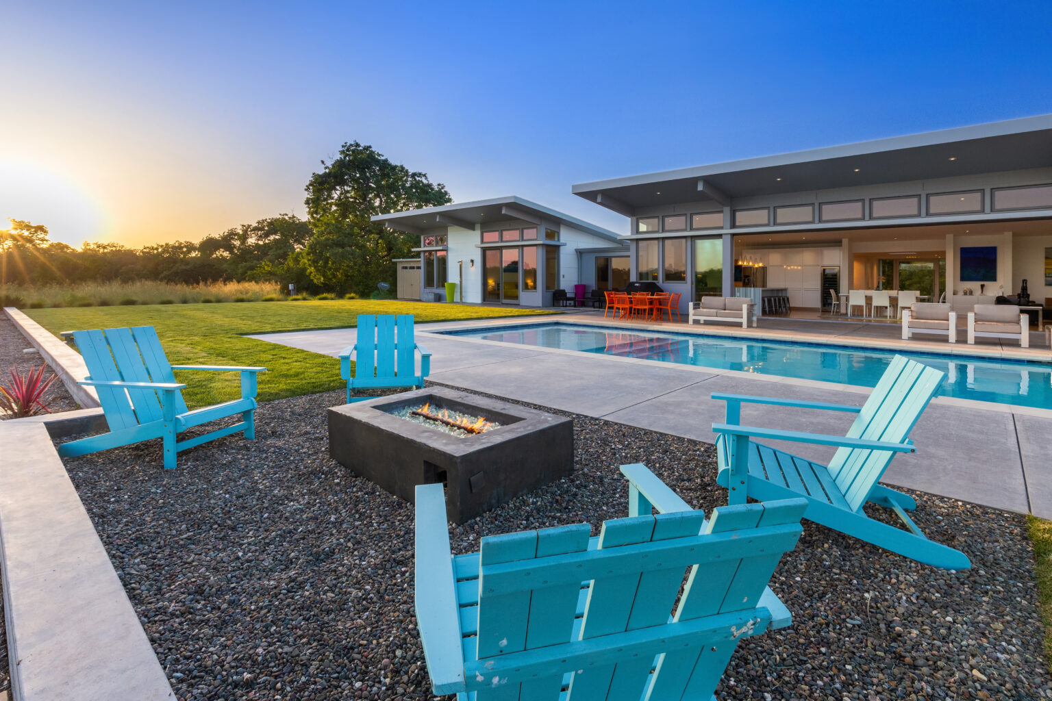 OutdoorLiving - Stillwater Dwellings